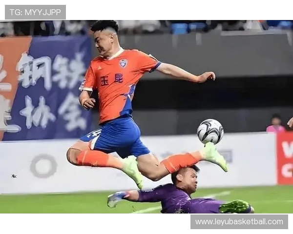 云南玉昆张宸梁右路攻防表现出色，对抗成功率大幅提升